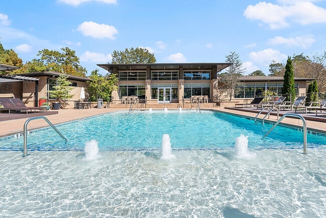 Building Photo - Harbor & Pine