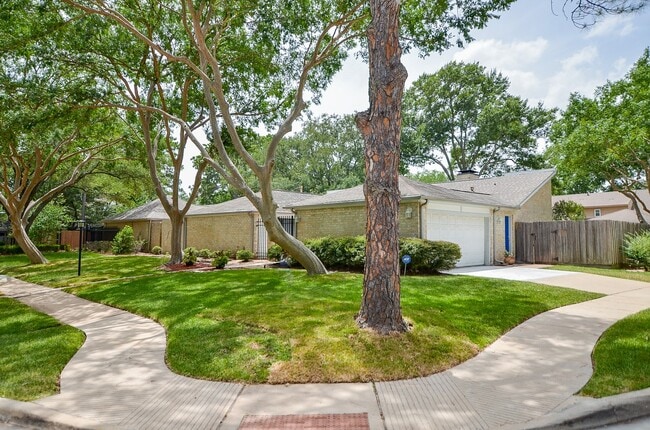 Photo - 1702 Cherry Bend Dr