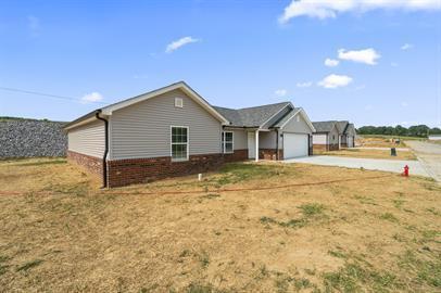 Photo - 311 Oak Grv Cir