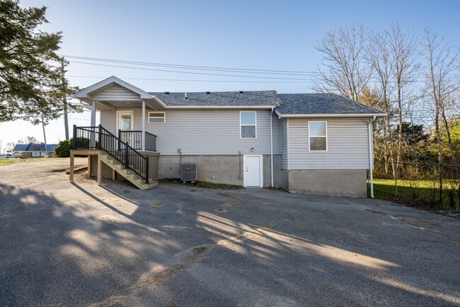 Photo - 1210 Market St