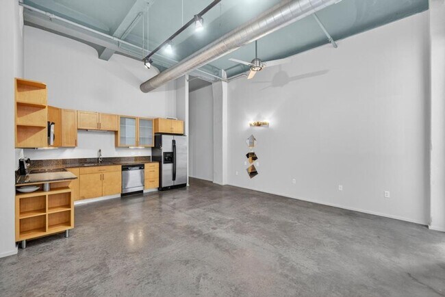 Photo - 1136 Washington Ave