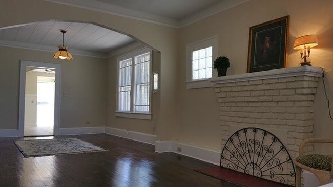 Photo - 118 W 28th St