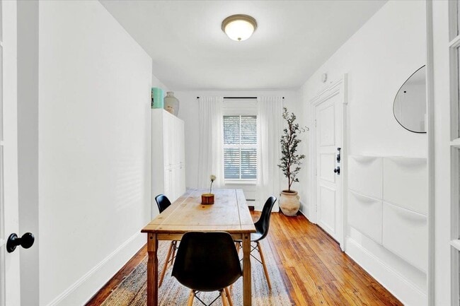 Photo - 273 5th St