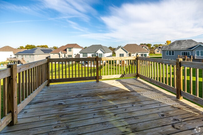 3BR, 2.5BA - Kite/2,456 SF