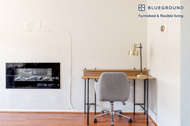 Photo - 13220 Riverside Dr Unidad FL2-ID463