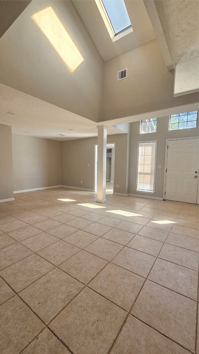 Building Photo - 4102 Lemon Tree Ln