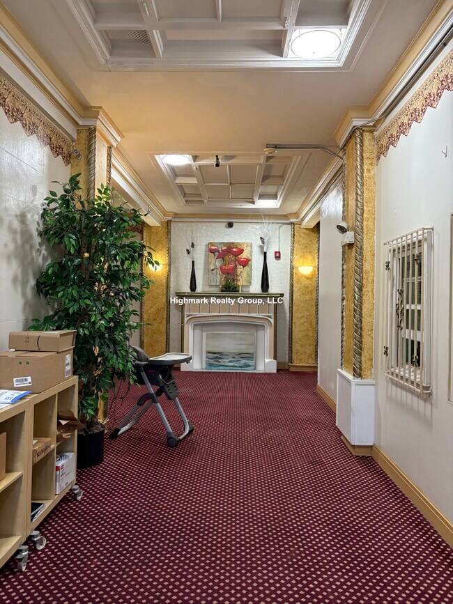 Photo - 839 W Sheridan Rd Unit 216A
