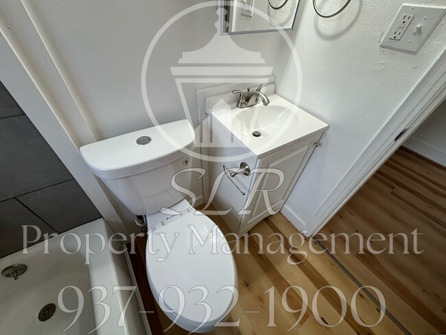 Photo - 212 E Bruce Ave