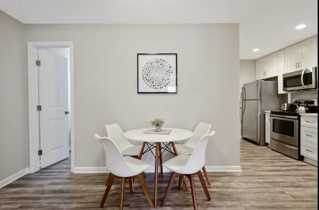 Photo - Crabtree Creek Place