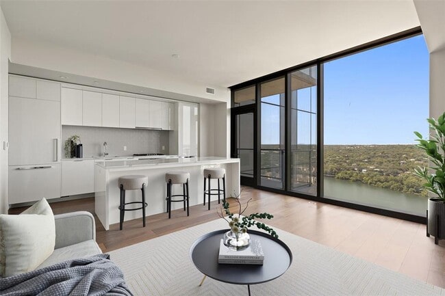 Building Photo - 44 East Ave Unit 2011