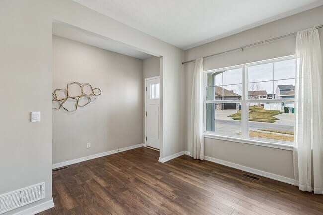 Photo - Spacious 4-Bedroom Home!