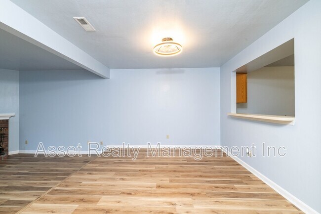 Photo - 136 Durwood Rd Unidad C