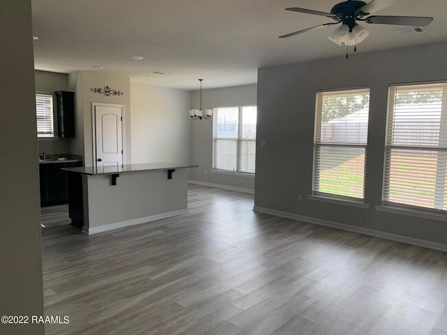 Photo - 201 St Caillin St