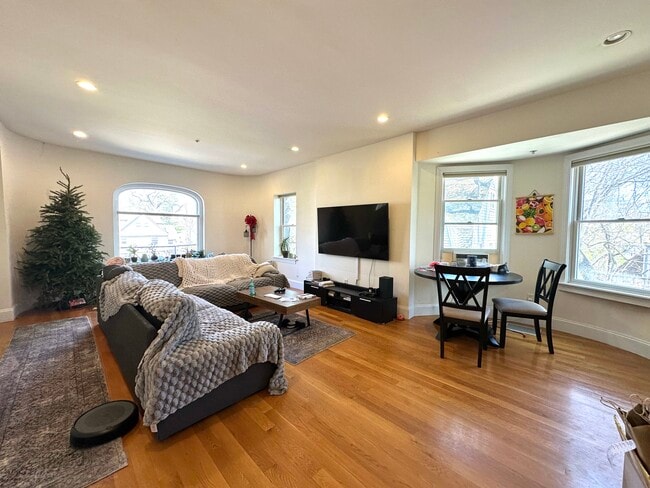 Photo - 14 Selkirk Rd Unidad 2