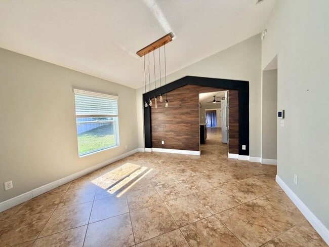 Photo - Modern Living Meets Prime Location with this Stunning 4/2!