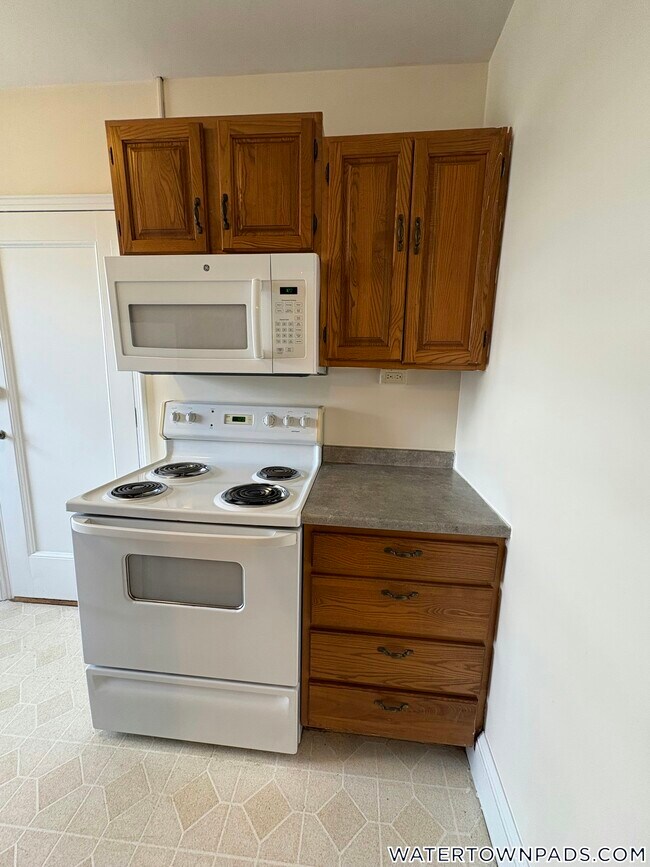 Photo - 550 Belmont St Unit 24