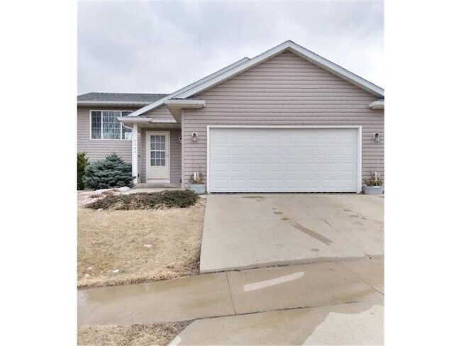 Building Photo - 5364 56th Ave NW