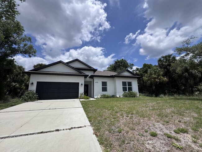 Photo - 1223 Koltenborn Rd