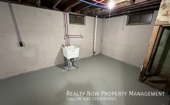 Photo - 16605 Kollin Ave