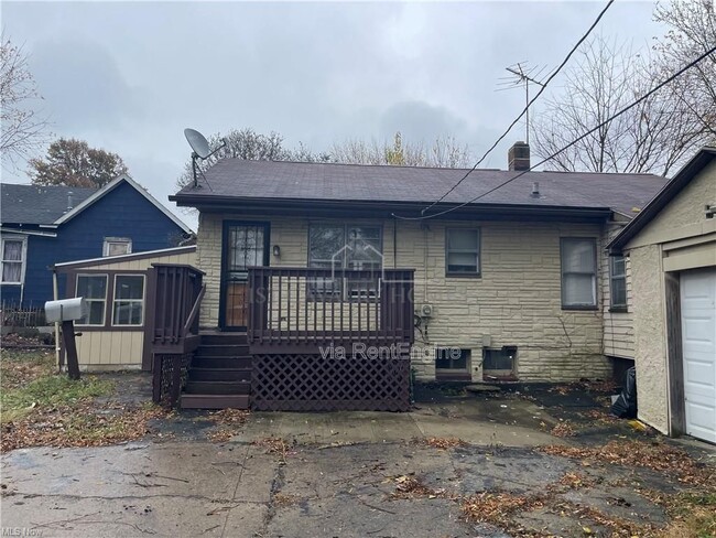 Building Photo - 1213 Sherman St