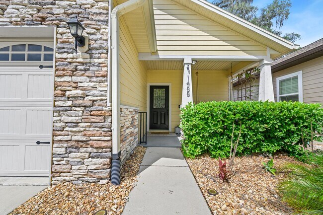 Photo - Optimal Location in Northwest Gainesville:...