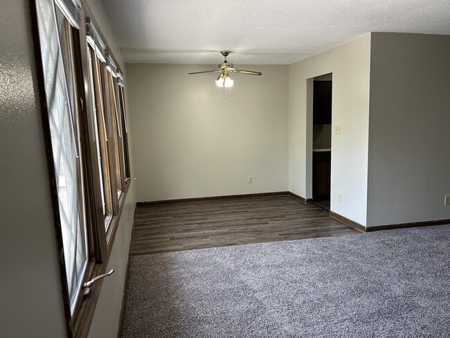 Photo - 1716 D Ave NE