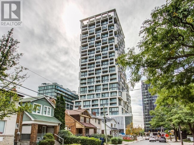 Photo - 5 Soudan Ave Unité 2010