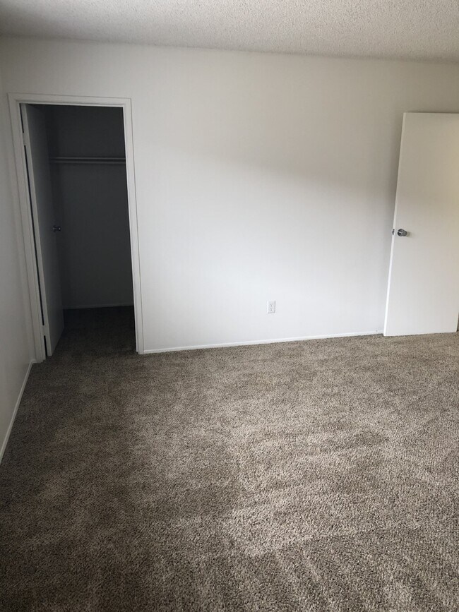 Photo - Arlington Gardens