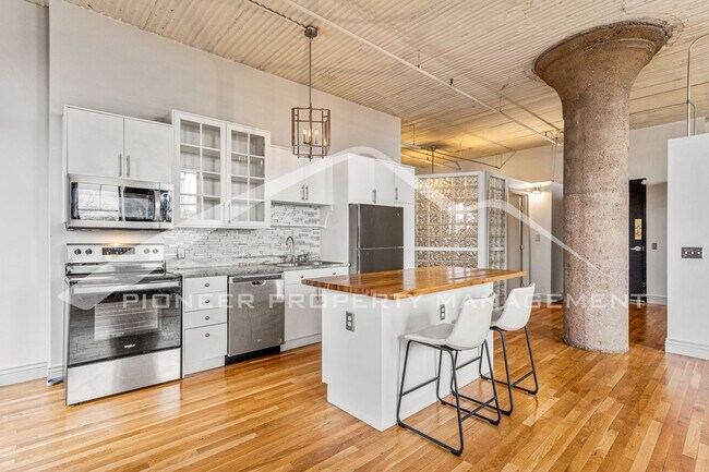 Photo - Charming Downtown Condo Unit with 2 Includ...