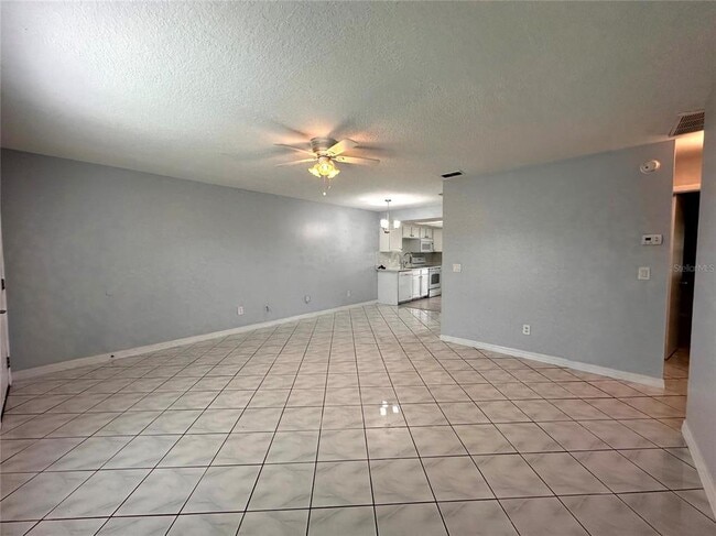 Photo - 22 W Country Cove Way