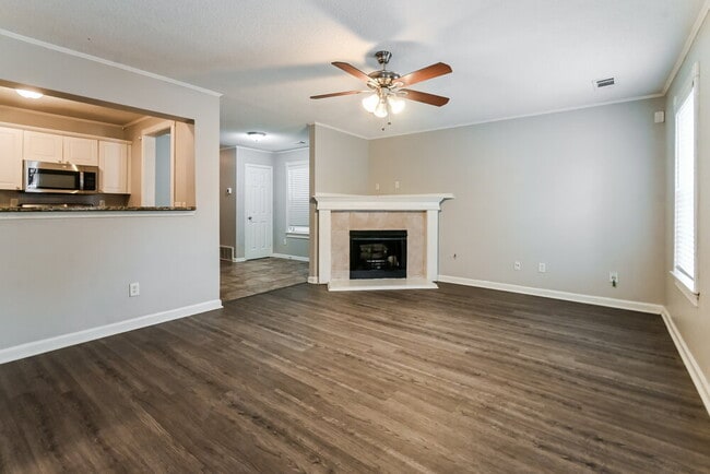 Photo - 7182 Charlton Way