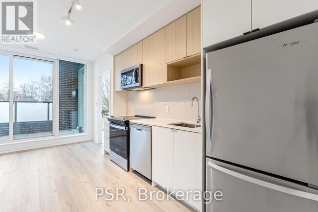 Photo - 49 Broadfield Dr