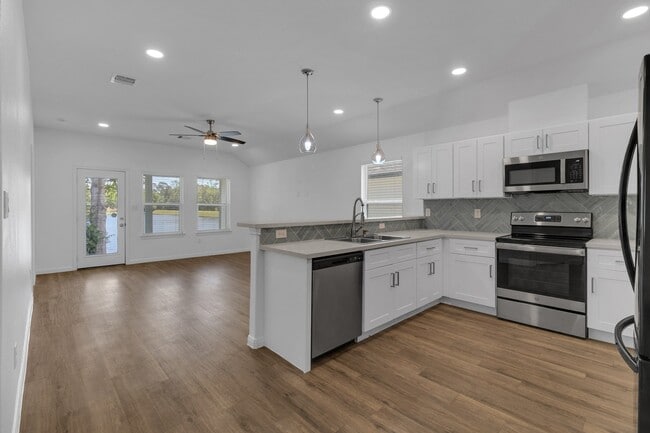 Photo - 3461 Sam Houston Rd