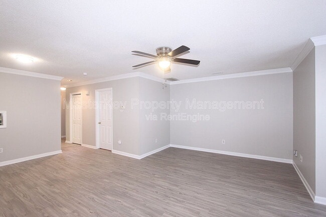 Photo - 5606 Split Oak Way