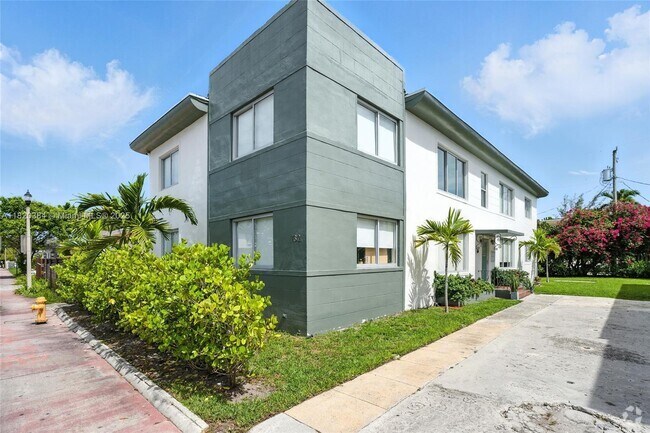Building Photo - 732 82nd St Rental
