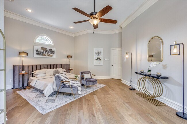 Photo - 300 Southridge Lakes Pkwy