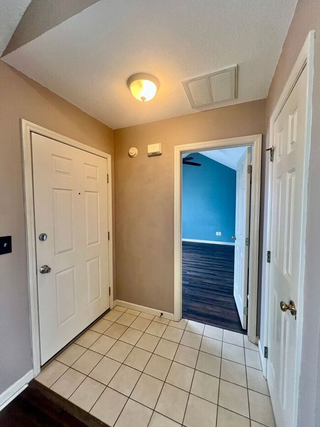 Photo - 3BR/2Bath/1 Garage/Fenced! Quail Woods community in the poplar Gorden Rd, North Wilmington area