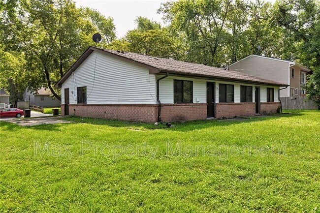 Photo - 1526 E 16th St