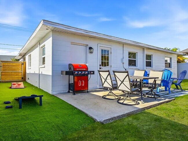 Photo - Fully Furnished South Tampa Retreat | Flexible Lease Terms