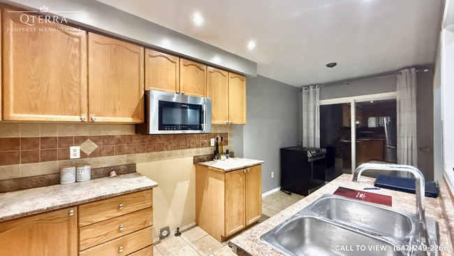 Photo - 3395 Scotch Pine Gate