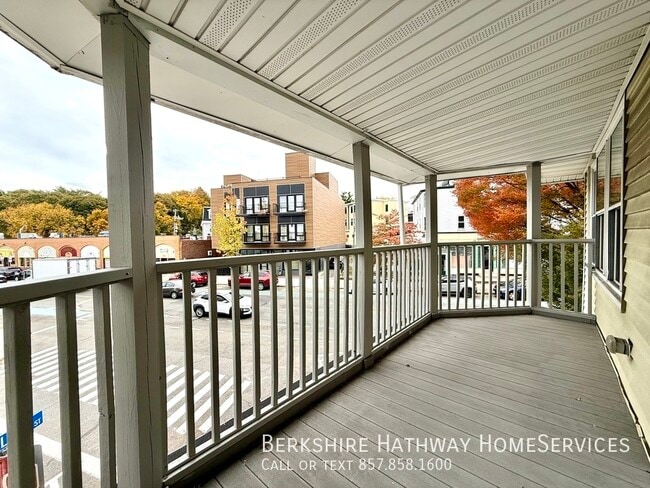 Photo - 879 Broadway-3 Unit 3