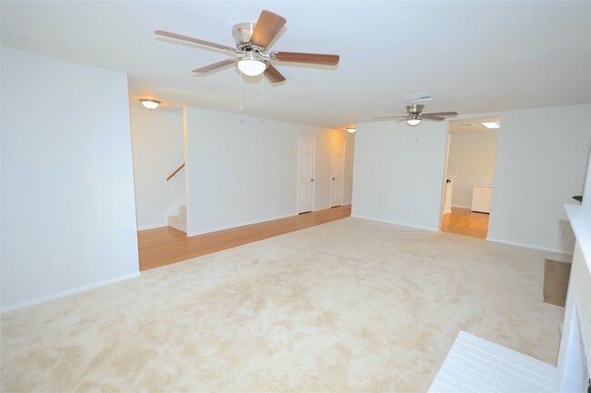Photo - 3229 Continental Dr