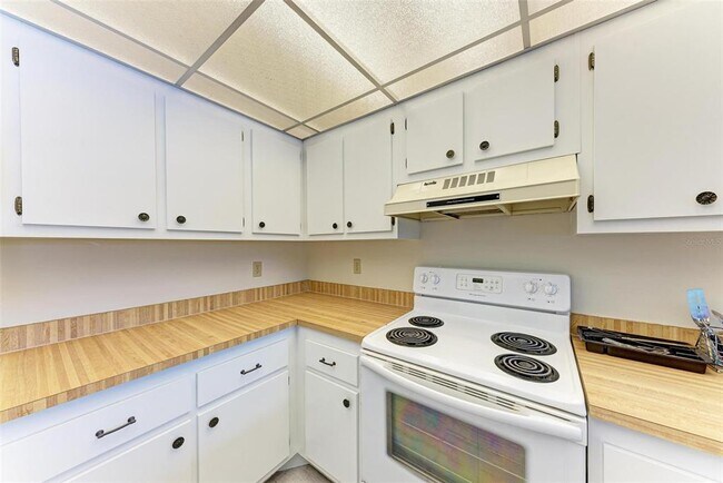 Photo - 425 30th Ave W Unit C203