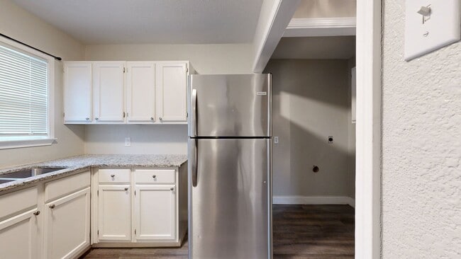 Photo - PRICE IMPROVEMENT NOW ONLY $995!!!