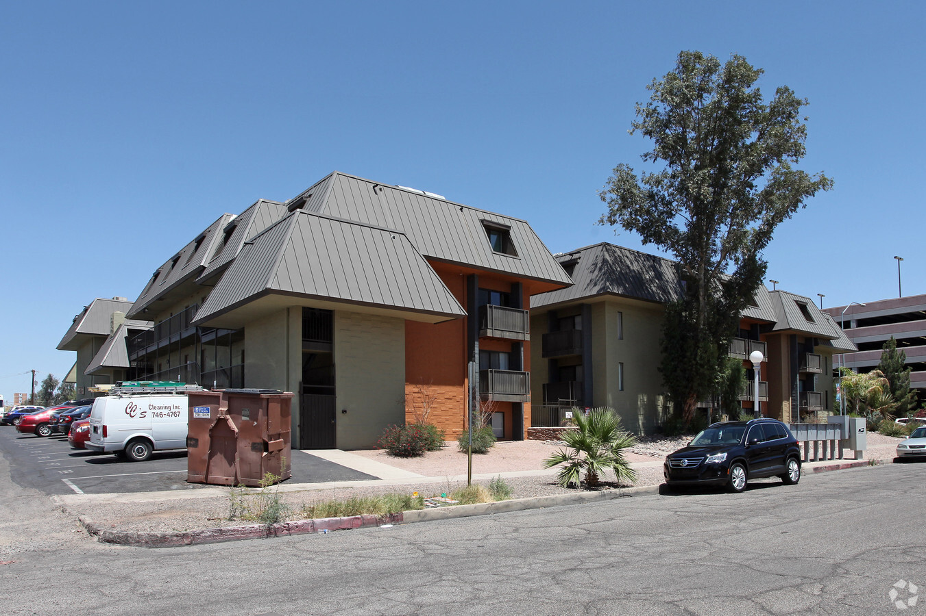 Photo - Campus Walk Condominiums