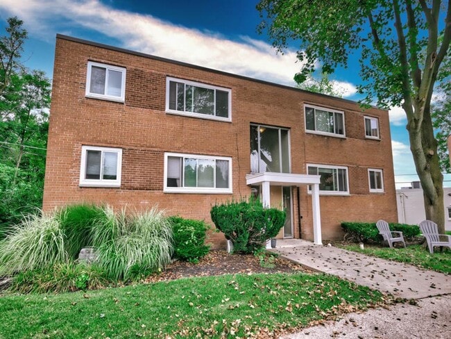 Village Green Court Apartments
