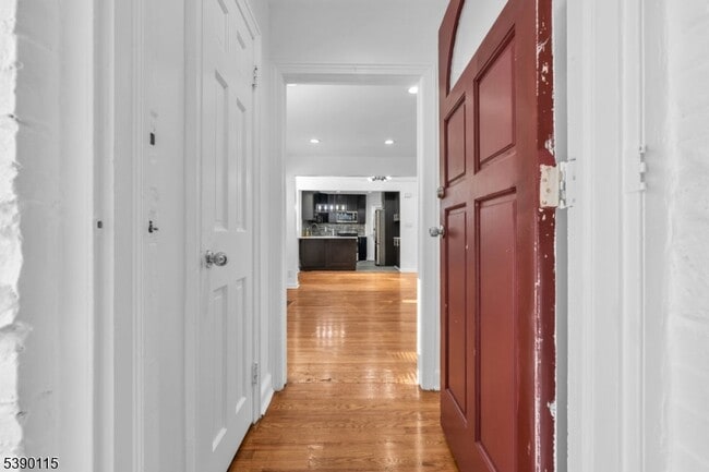 Photo - 2144 Tyler St