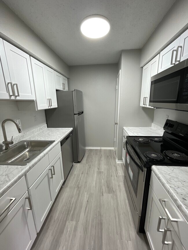 Platinum Unit Kitchen