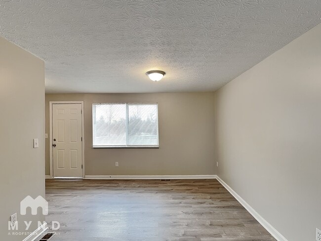 Photo - 3799 Farm Brook Ln