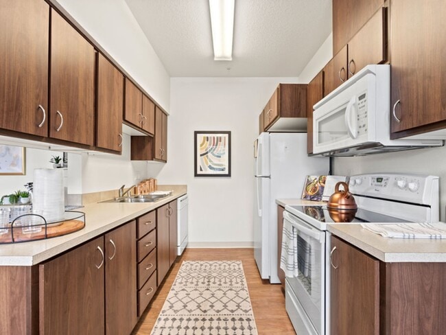 Full Kitchen - North Glen Villas Apartments